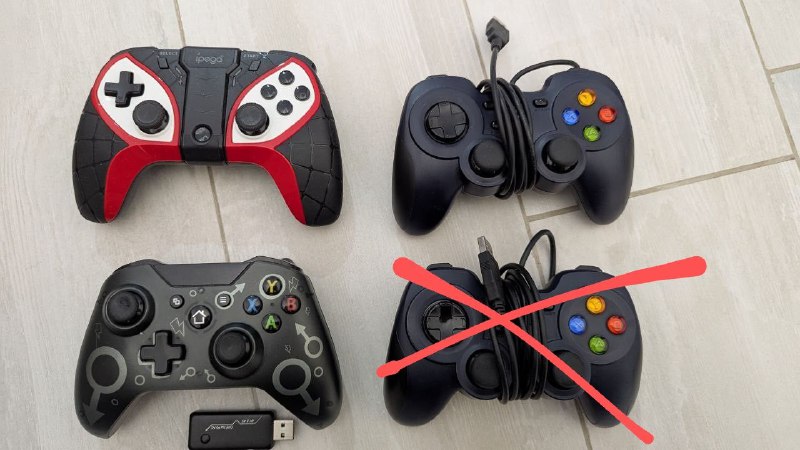 Ноутбук Lenovo IdeaPad 3, Геймпады Logitech, ipega и Noname 6