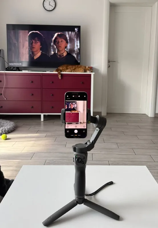 Стабилизатор DJI Osmo Mobile 3 1