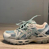 Женские кроссовки Asics 3