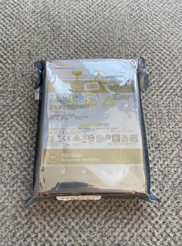 Жесткий диск Western Digital 12 ТБ WD121KRYZ 3