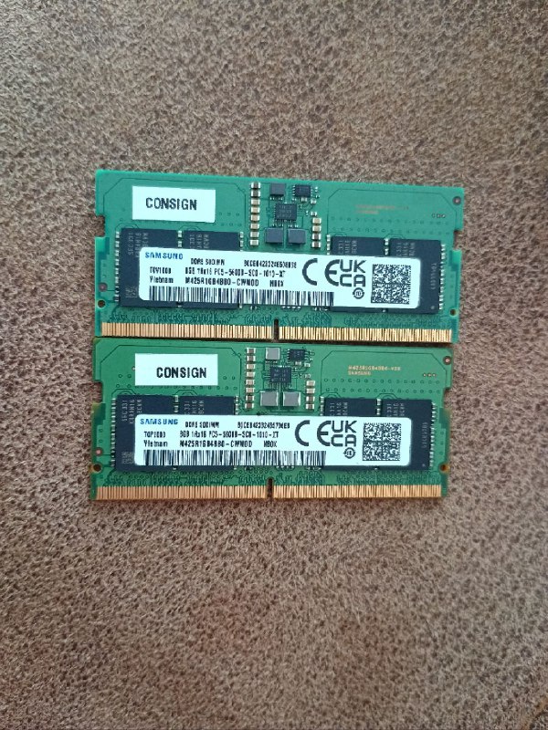 Оперативная память Samsung 8GB DDR5 2 штуки