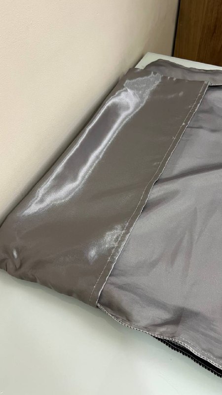 Наволочки, подушки, ноутбук Asus 2