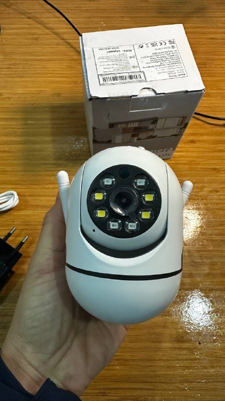 Wi fi камера видеонаблюдения с комплектом и флеш картой 3