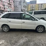 Toyota Nadia 2000 4