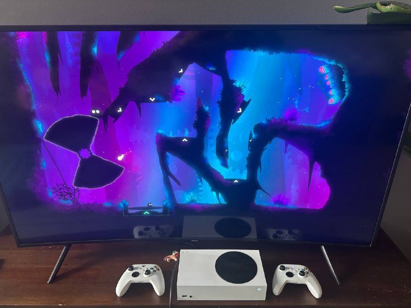 Xbox S 512GB, 2 контроллера, зарядка, питание