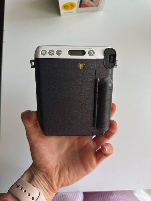 Instax Mini 70 фотоаппарат с тремя наборами картриджей и чехлом 4
