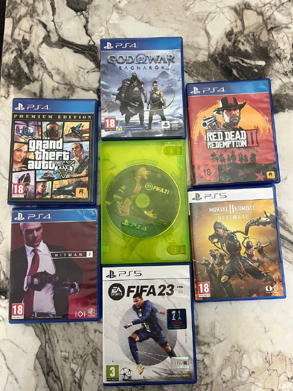 Red Dead Redemption 2, Hitman 2, FIFA 23, FIFA 21, God of War Ragnarok, Mortal Kombat 11