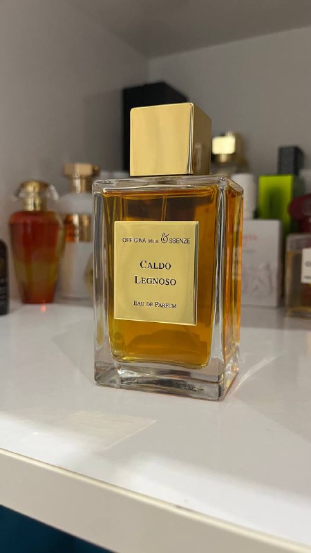 Escentric Molecules 03, Montblanc, Caldo Legnoso парфюмерия 3