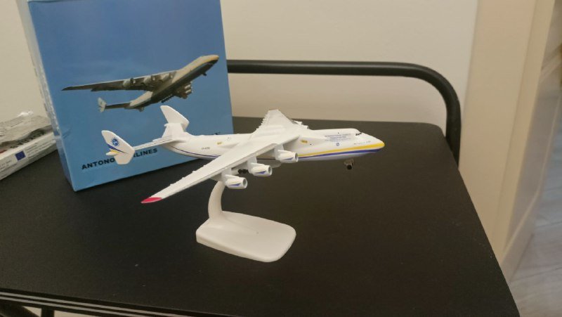 Самолёт АН225 Мрия модель металл 20 см