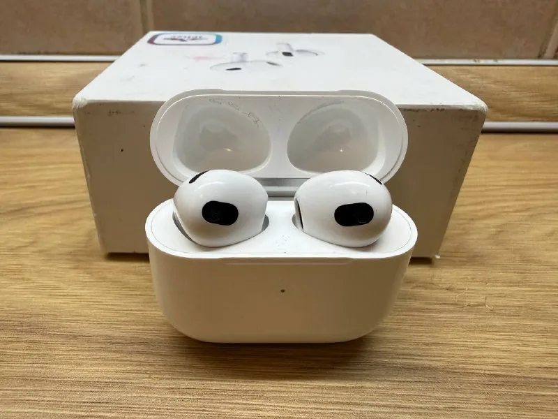 AirPods 3 1