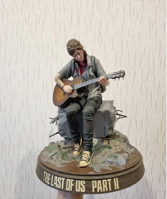 Фигурка Элли из коллекции 'Одни из Нас' 25 см