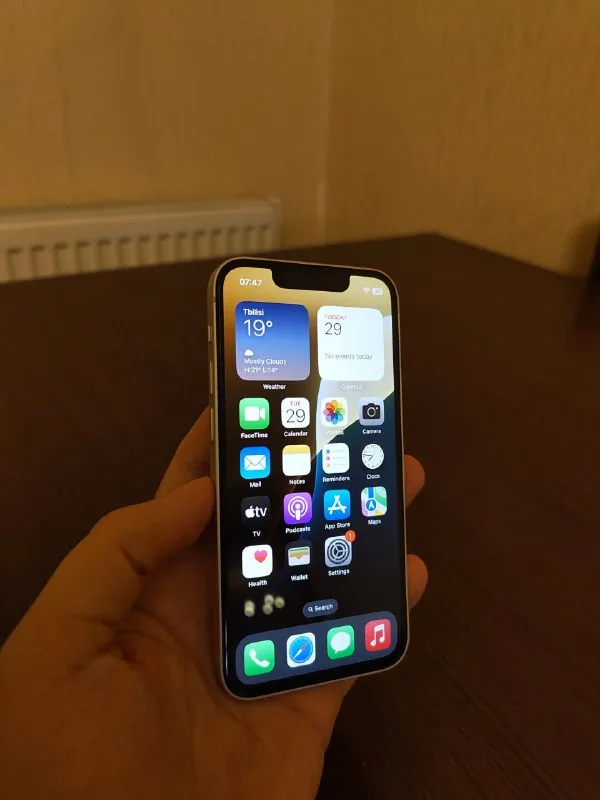 iPhone 13 mini 128 GB белый 1