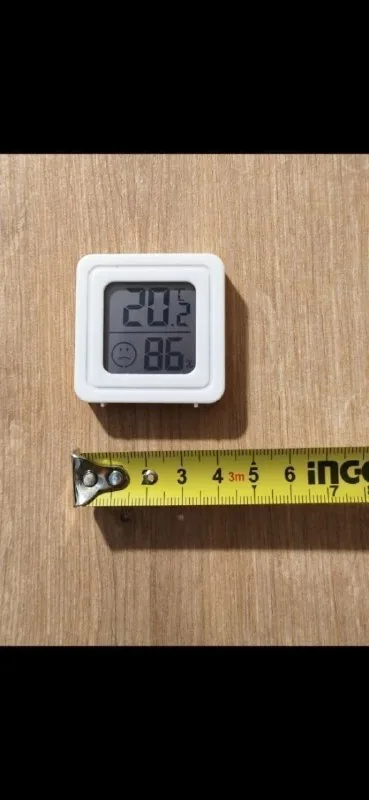 Наклейка на бензобак, козырёк на зеркала, OBD2-сканеры, гигрометры 1
