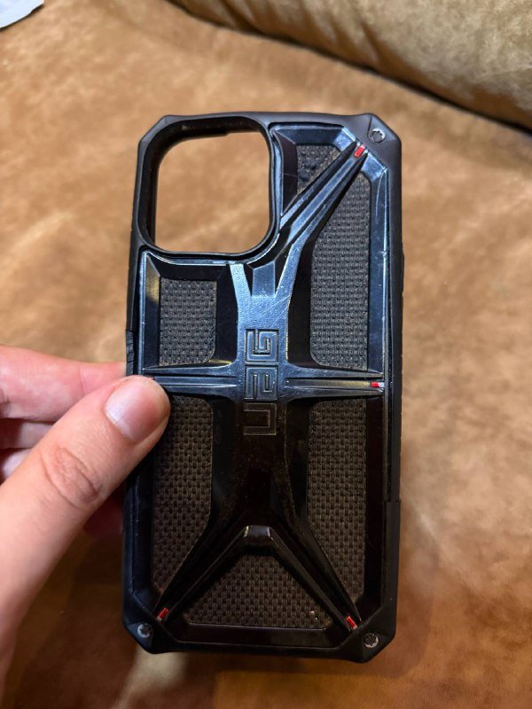 iPhone 13 Pro Max 256 ГБ с чехлами 3