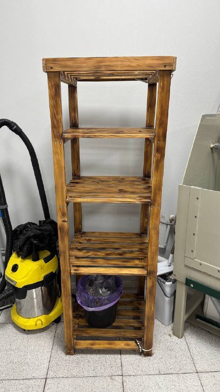 Стеллаж деревянный
