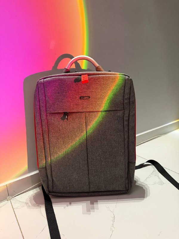 Рюкзак, подушки, женская одежда, куртки, платья, костюмы