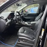 Audi Q7 4