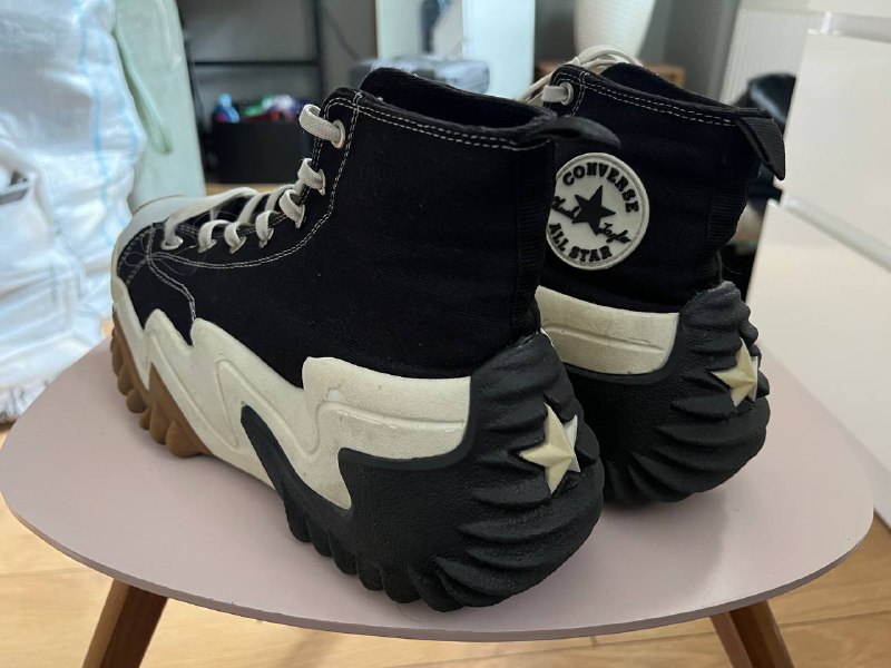 Кроссовки Converse оригинал размер 40