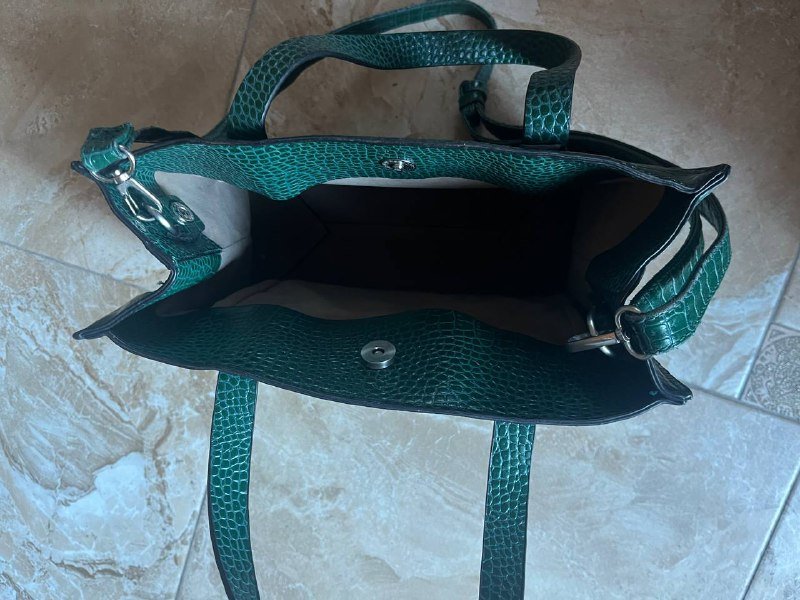 Сумка изумрудного цвета среднего размера 3