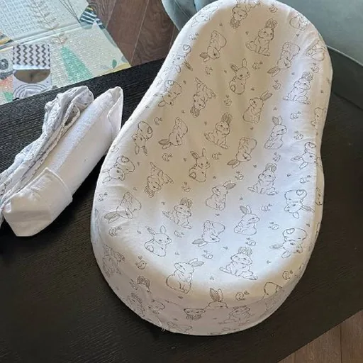 Orthopedic cocoon for a newborn with pillowcase