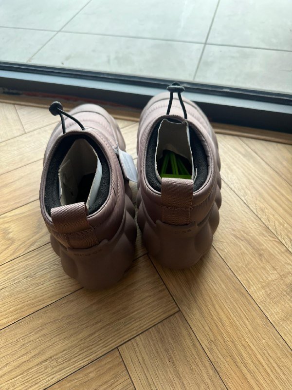 Crocs Overpuff Shorty женские новые 38/39 5