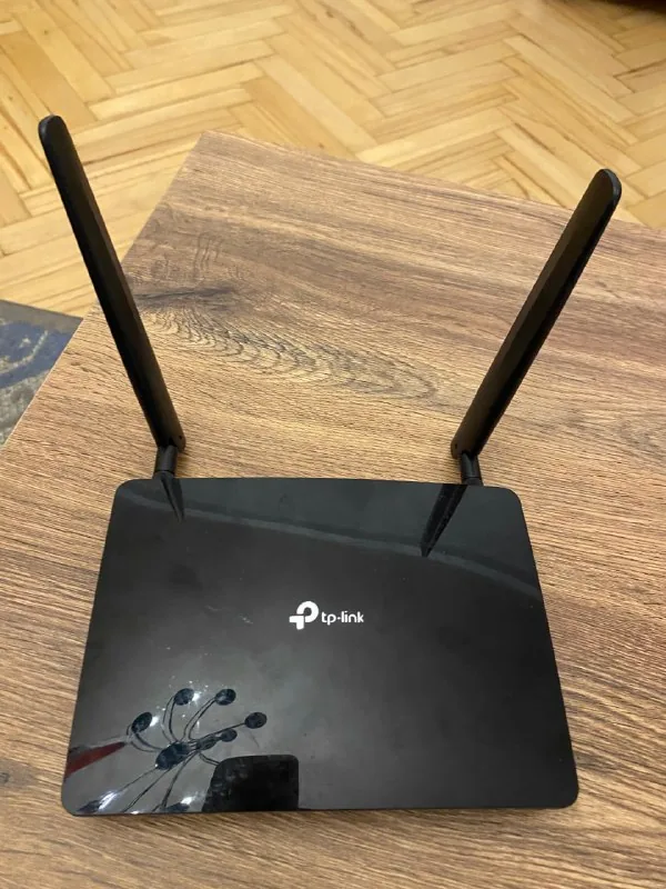 TP-Link Archer MR200 LTE роутер 1