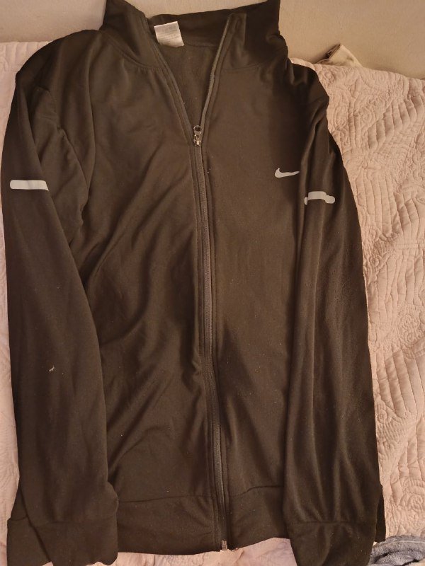 Адидаска размер S, Найк кофта размер М, футболка размер М 2