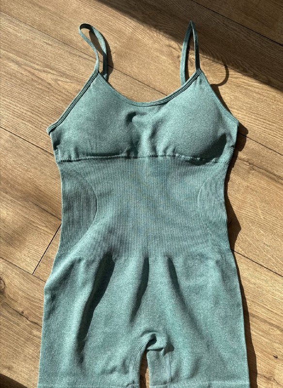 Комбинезон, костюм леггинсы топ шортики, кроптоп кофта