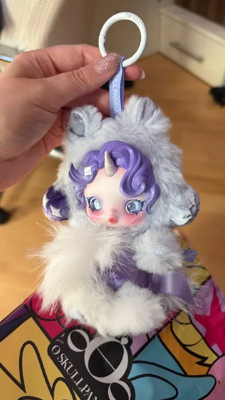 POP MART Skullpanda My Little Pony Rarity 1