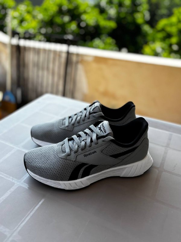 Новые беговые кроссовки Reebok