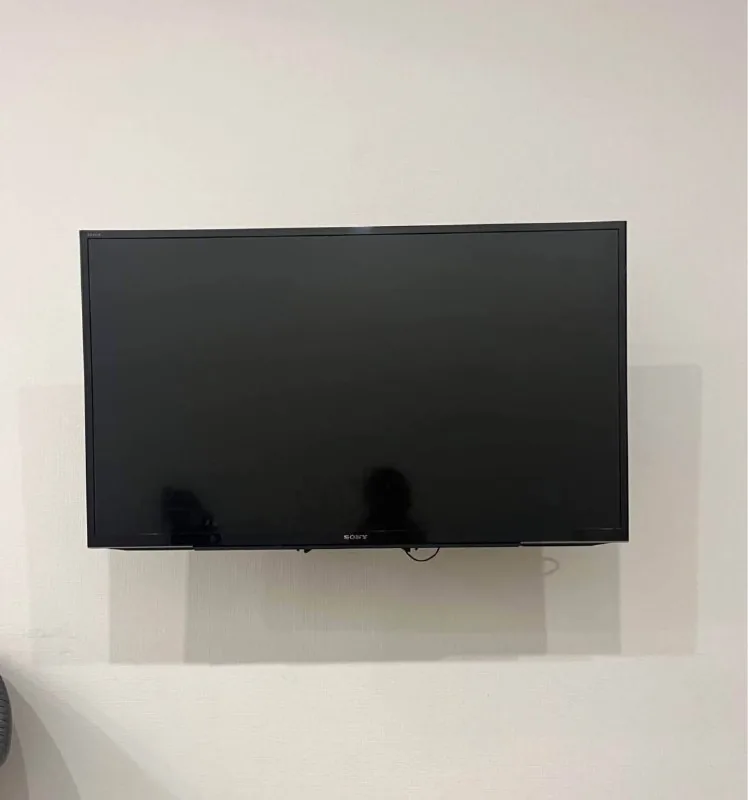 Sony TV, Xiaomi Smart TV box 1