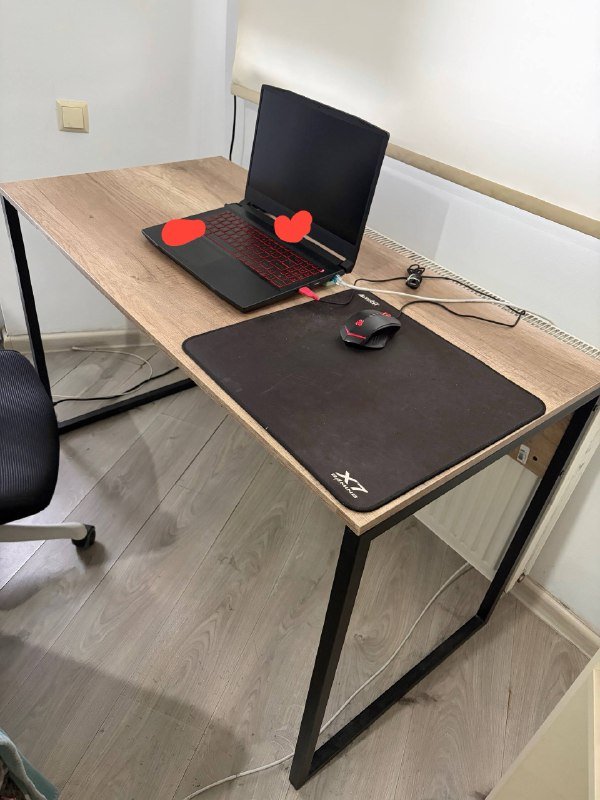 Письменный стол