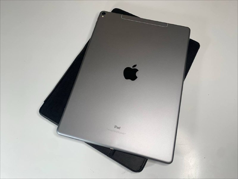 iPad Pro 12.9 дюймов 2-го поколения со стилусом Apple Pencil 2