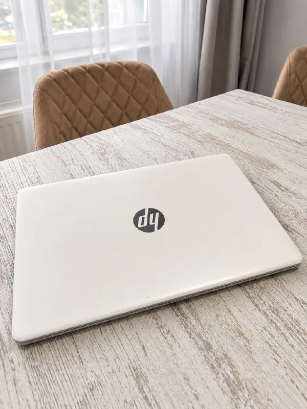 Ноутбук HP 15s-fa2046nt 1
