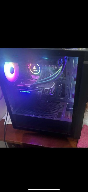 ПК с RTX 4060ti, монитор Samsung 240 Hz, наушники, мышка, клавиатура
