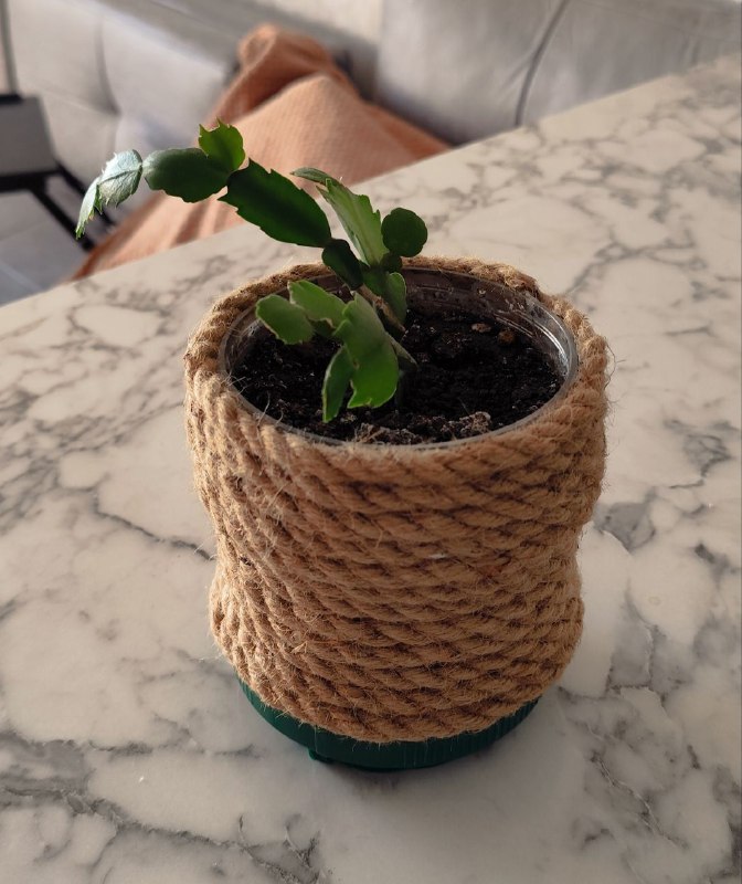 hdmi кабель, Машинка детская, гирлянда новогодняя, декабрист, зонт пляжный, ножи для фигурной резки, накладки на педали, обжимка для кабеля, насос электрический, защита 4