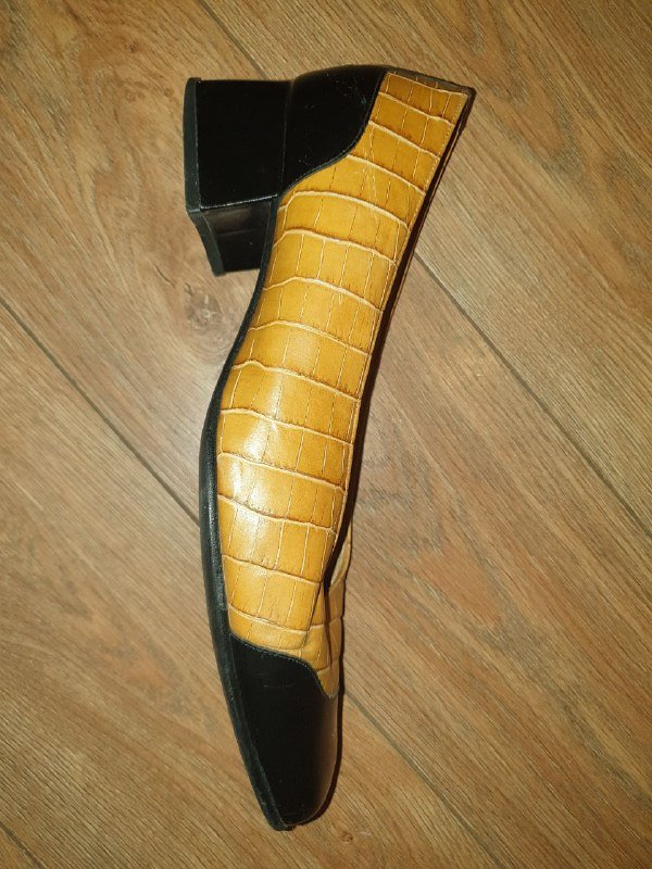 Женские туфли 39 размер