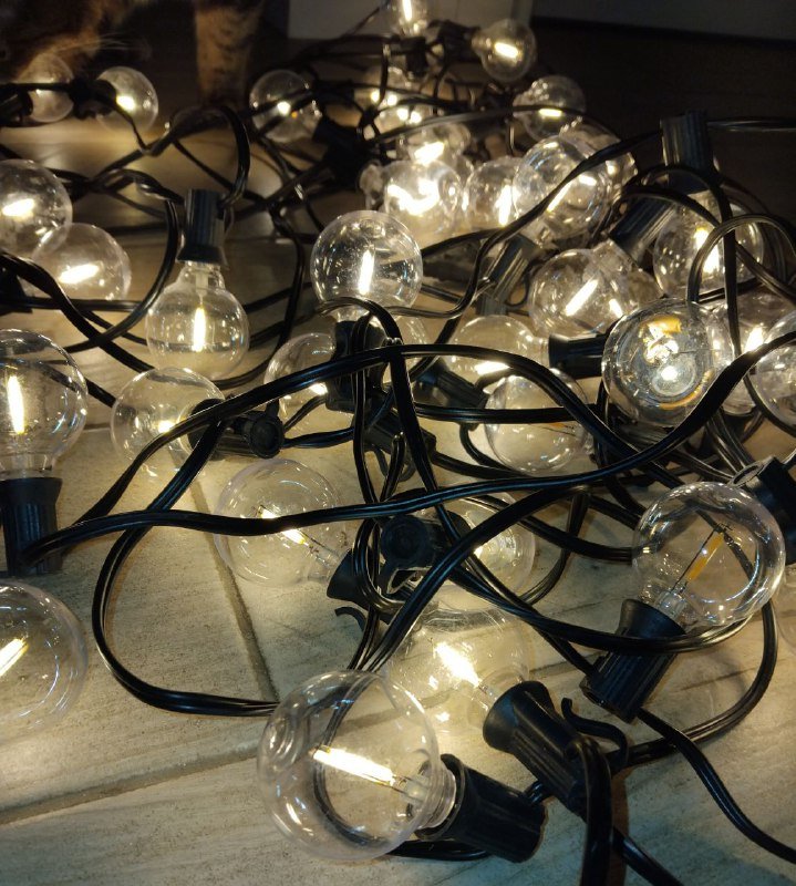 Гирлянды светодиодные 9 метров 2 штуки