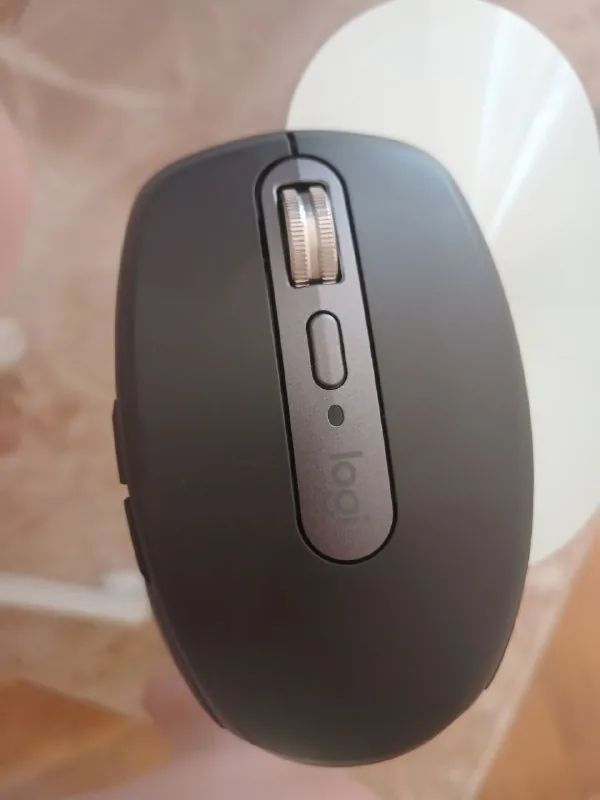 Компьютерная мышь Logitech 1
