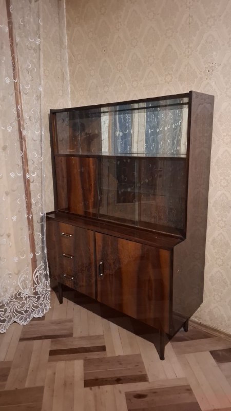 Диван, сервант, шкаф, стол со стульями, комод 4