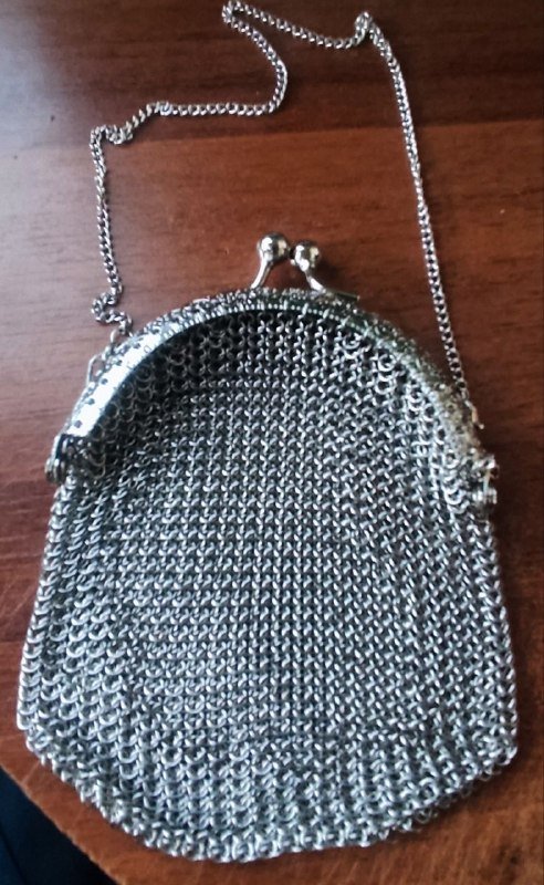 Женский кошелек