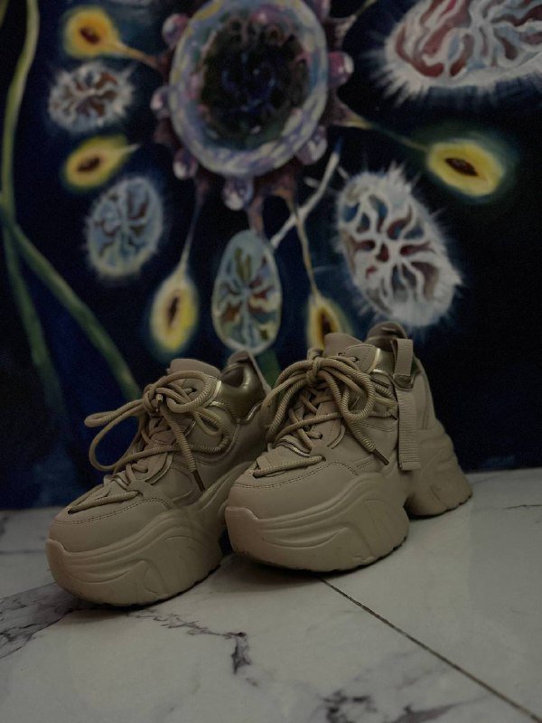 Кроссовки на танкетке 37 размер 2