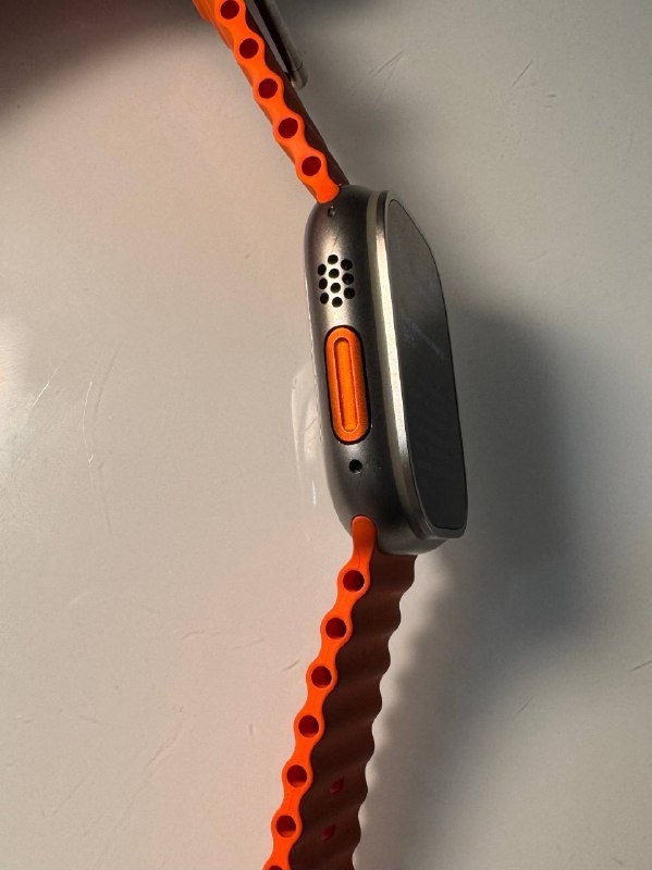 Apple Watch Ultra 2 4