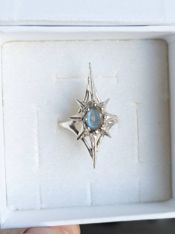 Серебряное кольцо с лунным камнем 18 размер 2