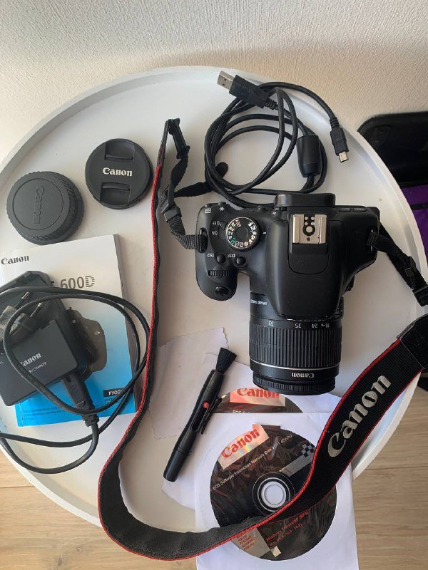 Фотоаппарат Canon EOS 600D с объективом 18-55mm и аксессуарами 2