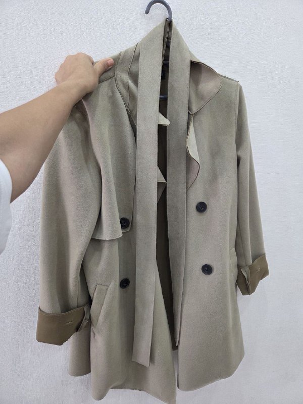 Ободок, серьги, броши, краски, платье, куртки 8