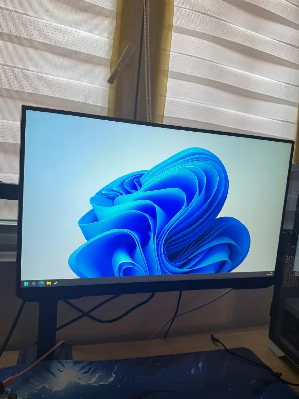 Монитор Samsung Odyssey G3 24 дюйма 180 герц
