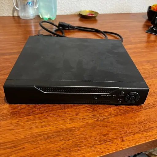 DVR видеорегистратор ST-AHD5004N