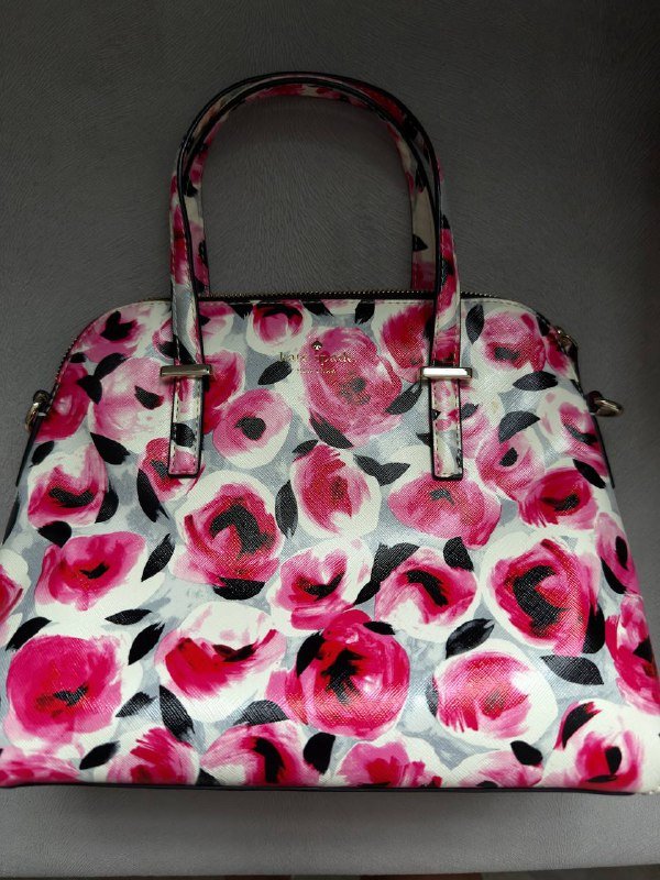 Сумки Lacoste, Kate Spade 3