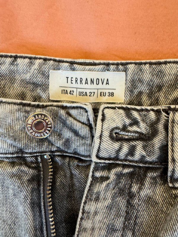 Черные джинсы Stradivarius, Серые джинсы Terranova, Джинсовые шорты винтаж Италия, Термобелье, Кофта LC Waikiki 5